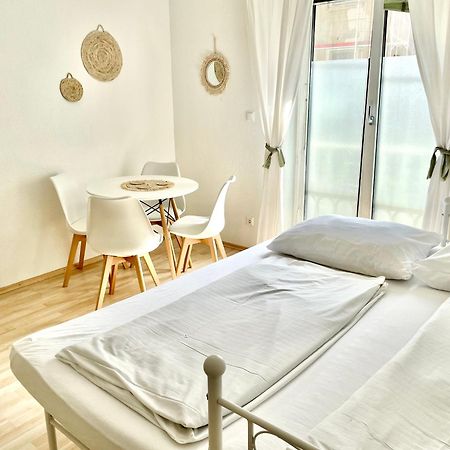 Contactless Self-Check-In - City Apartment Zum Wohlfuhlen Ans16 グラーツ エクステリア 写真